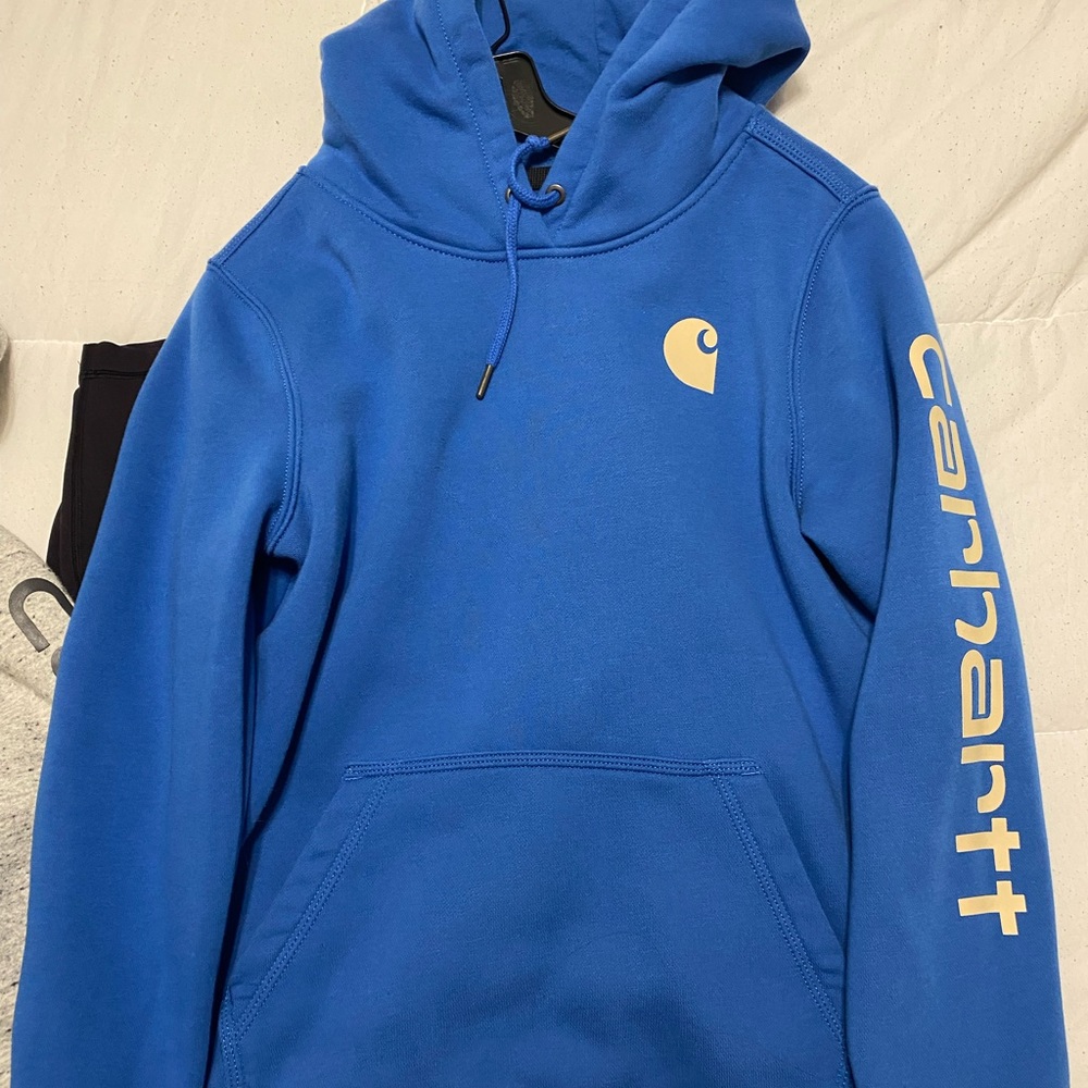 Women’s Carhartt hoodie